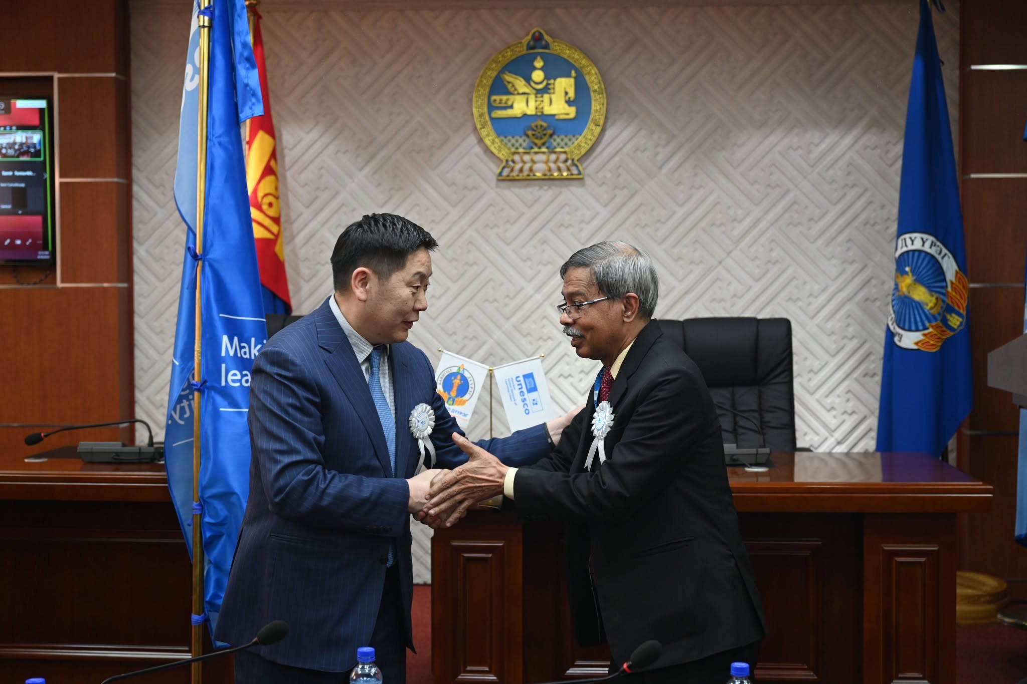 Баянгол дүүрэг дэлхийн 425 шилдэг хотыг эгнээндээ нэгтгэсэн  ЮНЕСКО-ийн "Дэлхийн суралцагч хотуудын сүлжээ"-нд нээгдсэнээ зарлалаа 8