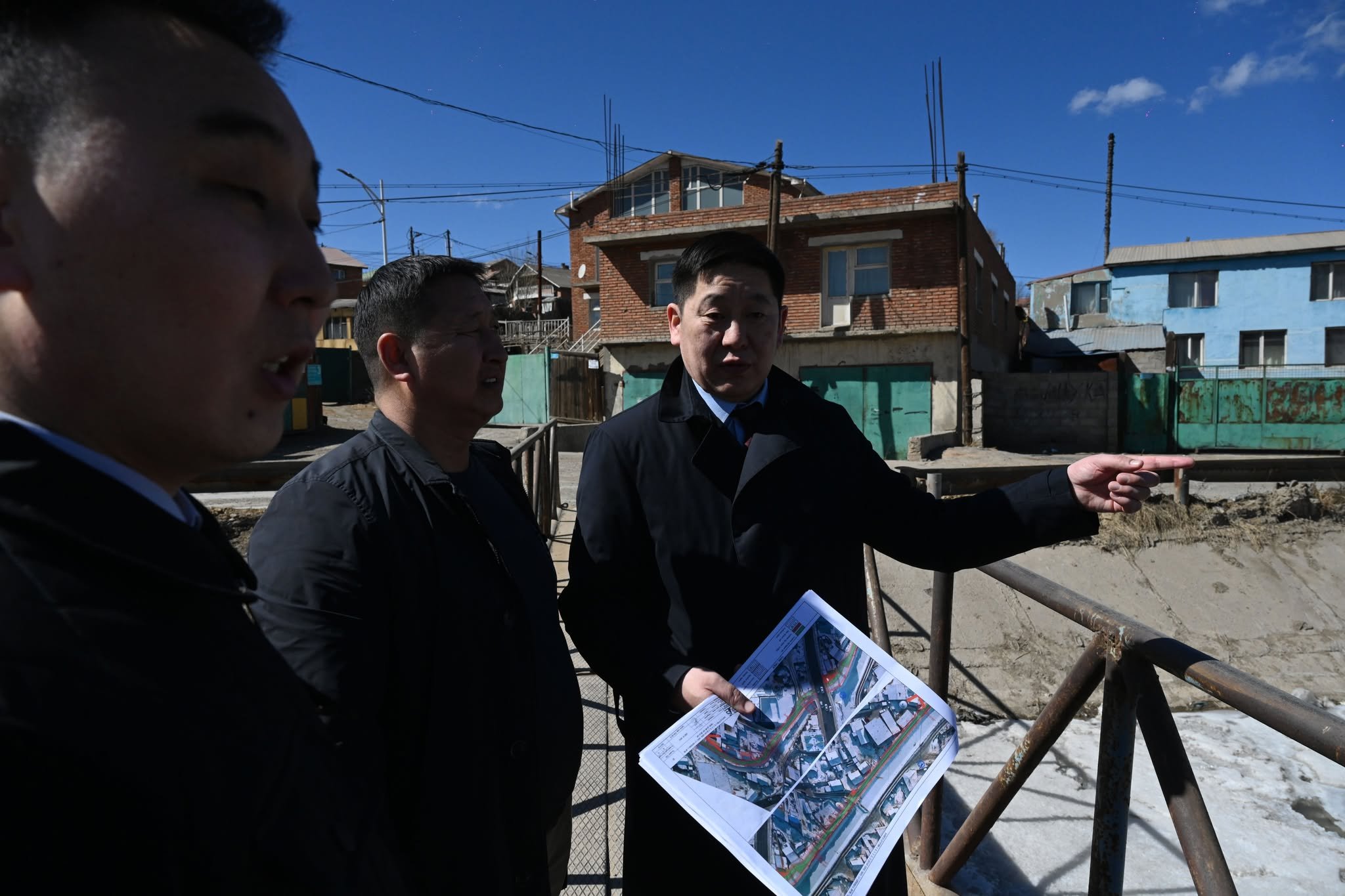 Баянгол дүүргийн гэр хорооллын 6 хороог дамнасан дугуйн болон явган хүний замыг энэ онд хийнэ 4