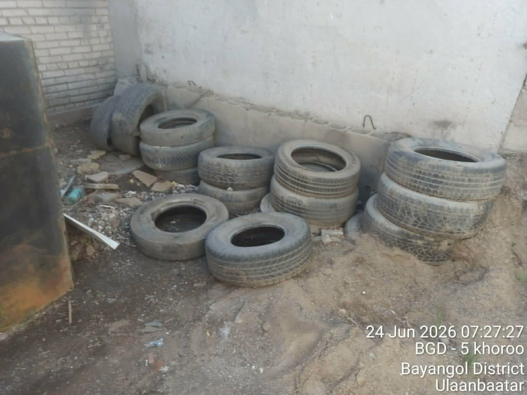 Баянгол дүүрэгт ахуйн бус том оврын хог хаягдлыг тээвэрлэх ажлыг тогтмол зохион байгуулж байна 3