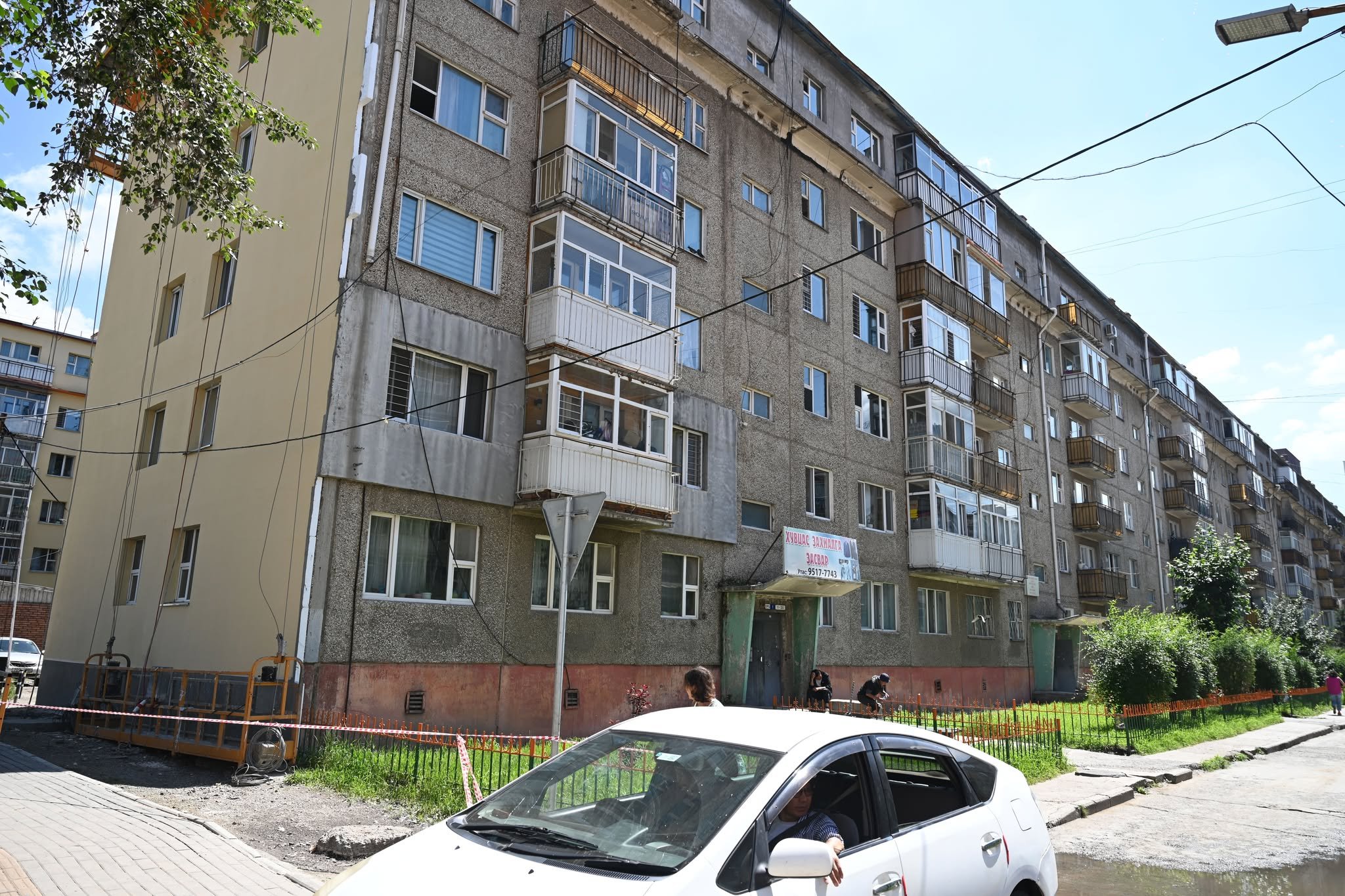 Баянгол дүүргийн 1-р хороо, Төмөр замын гурван угсармал байрны гадна фасад дулаалгын ажил эхлээд байна 5