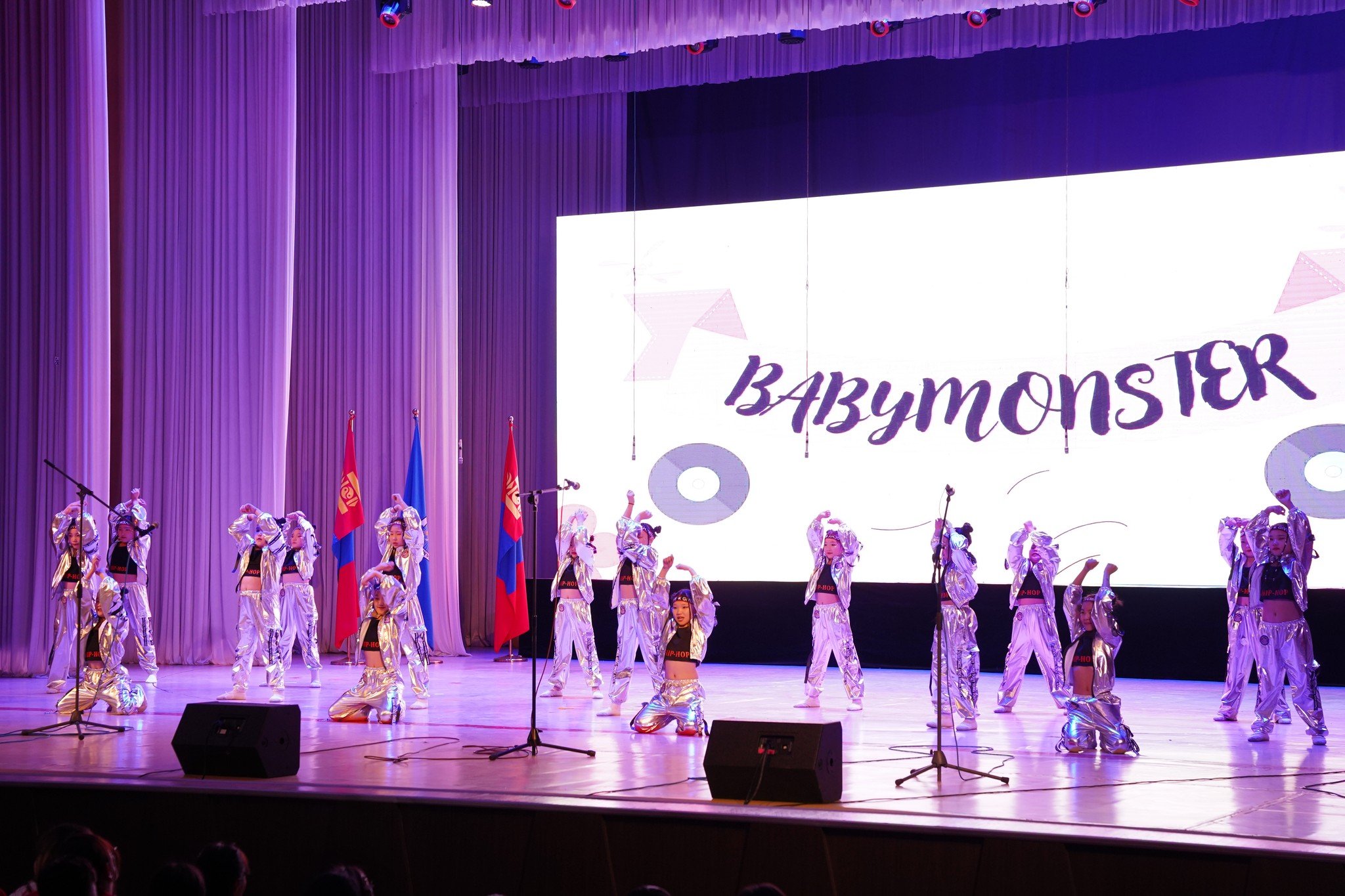 "Баянголын хавар-2026" урлагийн их наадмын “Гала тоглолт” болж, шилдгүүдээ тодрууллаа 1